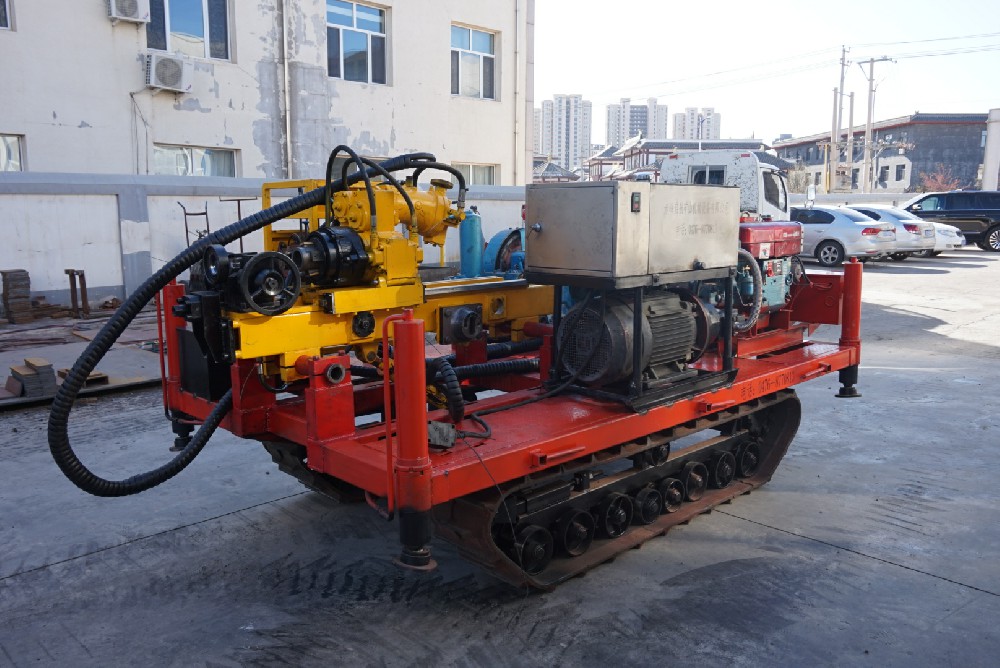 ZDY350L型全液壓自行履帶鉆機